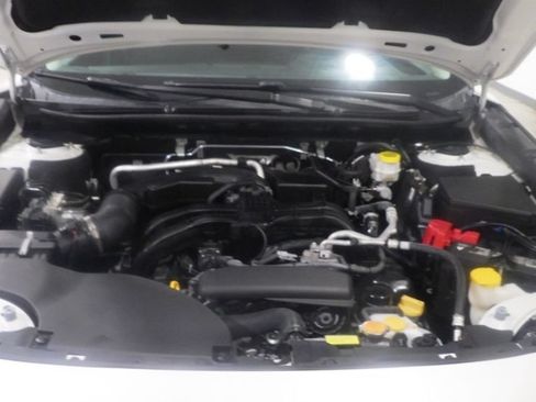 Used 2022 Subaru Outback Premium AWD/4WD image 10