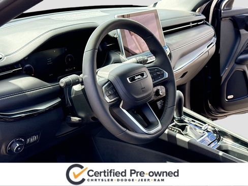 Used 2024 Jeep Compass Limited w/ High Altitude Package AWD/4WD image 4