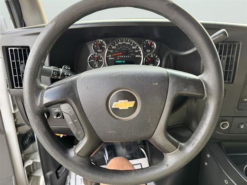 Used 2014 Chevrolet Express 1500 AWD image 19