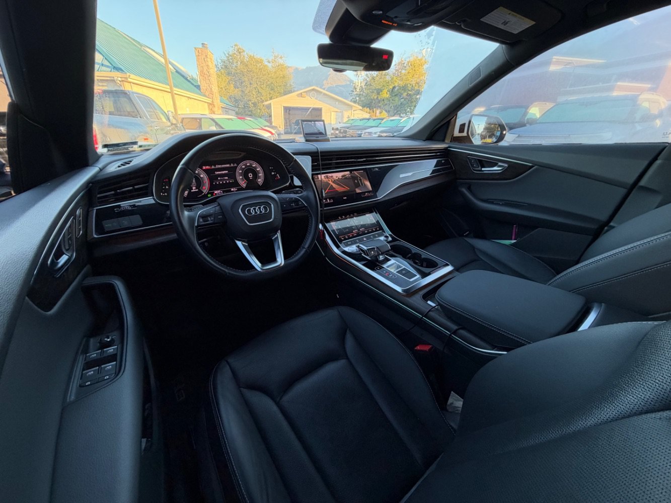 Used 2020 Audi Q8 Premium Plus w/ Premium Plus Package AWD/4WD image 14