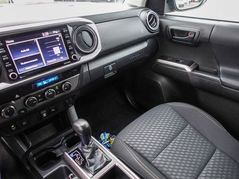 Certified 2023 Toyota Tacoma 4x4 Double Cab image 30