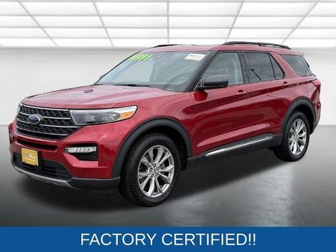 Certified 2023 Ford Explorer XLT w/ Equipment Group 202A AWD/4WD image 4