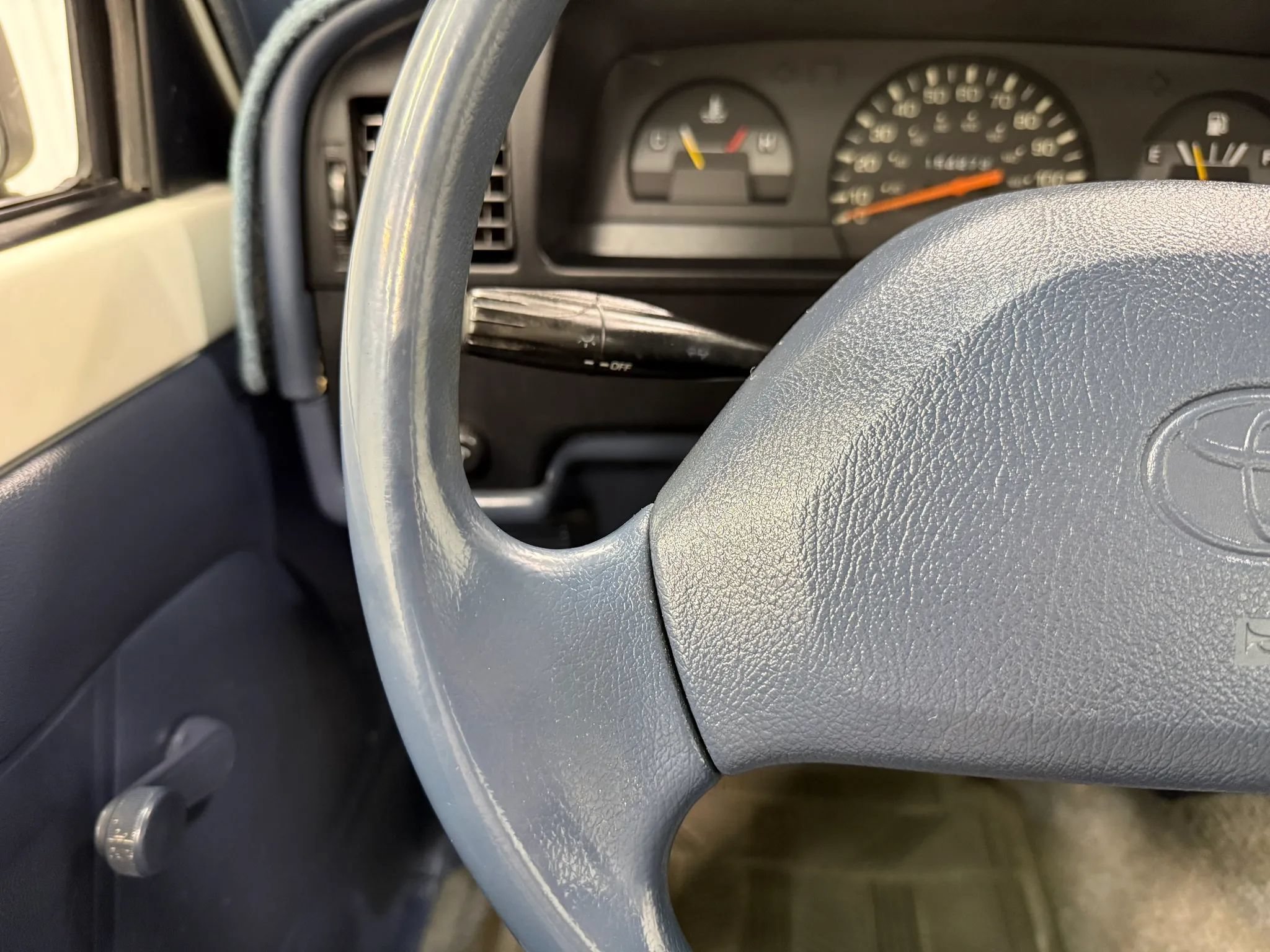 Used 1995 Toyota Pickup 2WD Regular Cab image 21