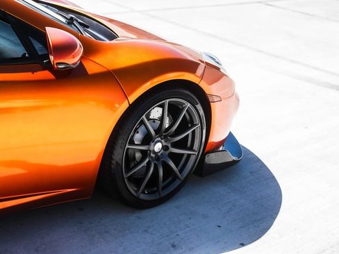 Used 2013 McLaren MP4-12C Spider RWD image 5