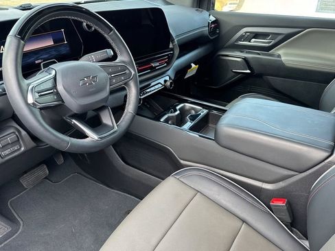 New 2026 Chevrolet Silverado EV Trail Boss image 10