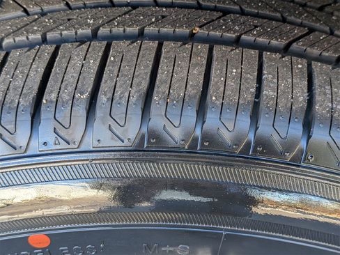 Used 2020 Mercedes-Benz GLS 450 4MATIC image 11