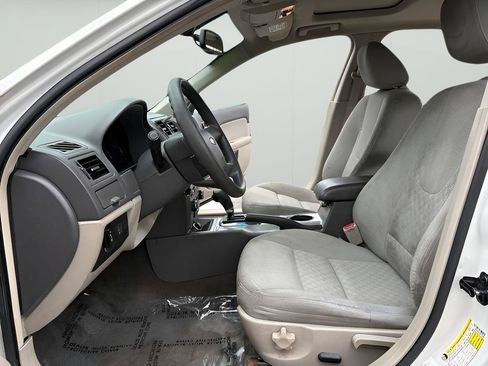 Used 2010 Ford Fusion SE FWD image 11