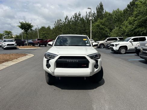 Used 2023 Toyota 4Runner SR5 Premium w/ Moonroof Package AWD/4WD image 3