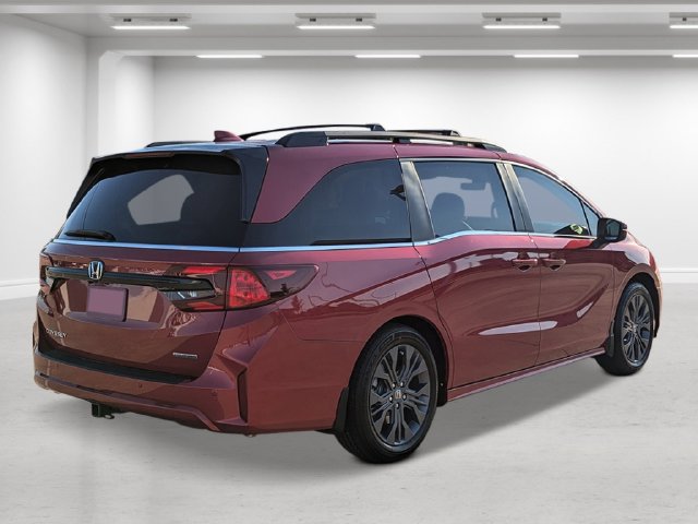 New 2027 Honda Odyssey Touring image 3