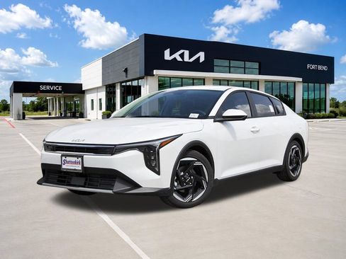 New 2026 Kia K4 EX FWD image 1