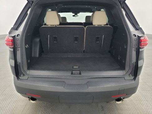 Used 2023 Chevrolet Traverse LS image 29