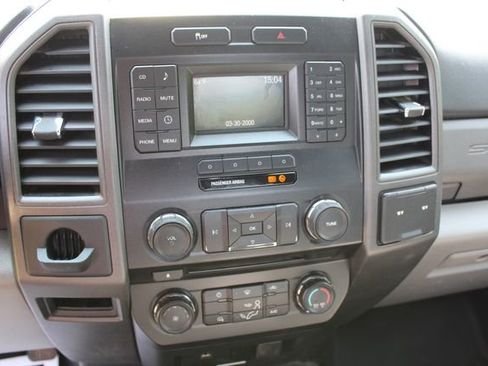 Used 2018 Ford F250 XL w/ Power Equipment Group image 18