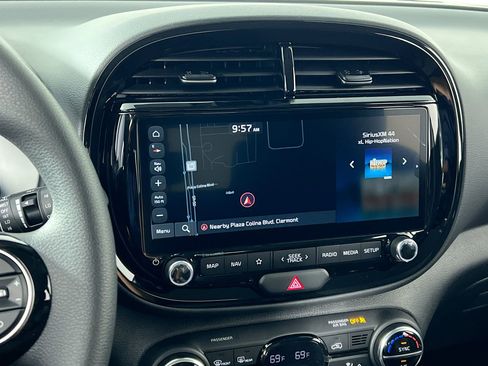 Certified 2023 Kia Soul LX w/ LX Technology Package image 25