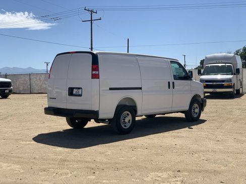 New 2026 Chevrolet Express 2500 w/ Driver Convenience Package RWD image 4
