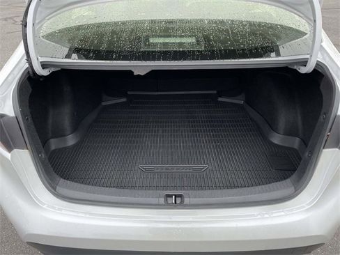 Used 2023 Toyota Corolla LE image 13
