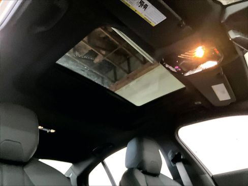 Certified 2026 BMW i5 eDrive40 image 24