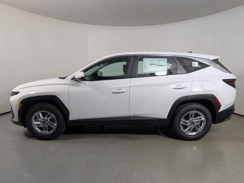 New 2026 Hyundai Tucson SE image 4