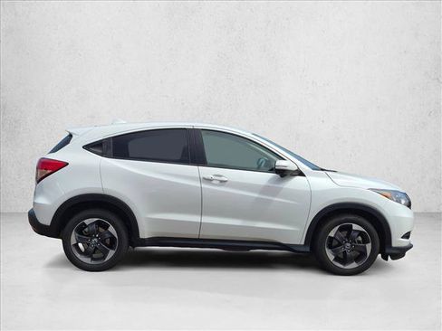 Used 2018 Honda HR-V EX image 4