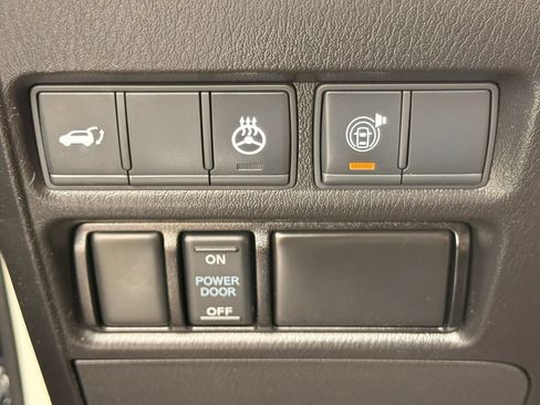 Used 2022 Nissan Armada Platinum w/ Captain's Chairs Package RWD image 44