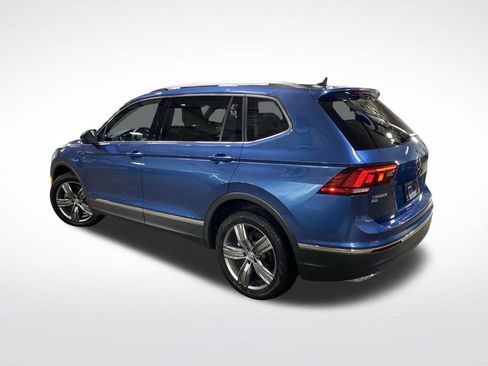 Used 2020 Volkswagen Tiguan SEL image 3