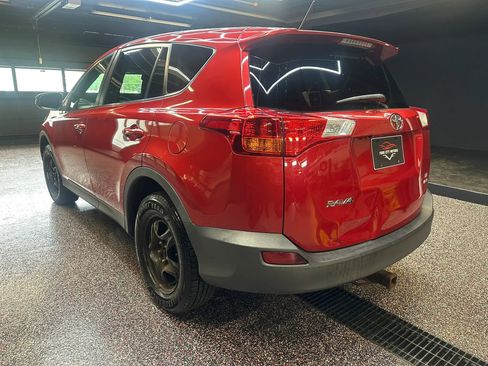 Used 2015 Toyota RAV4 LE AWD/4WD image 5