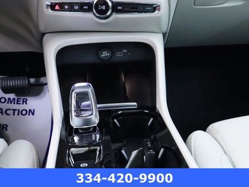 New 2025 Volvo XC40 B5 Plus w/ Protection Package Premier image 24