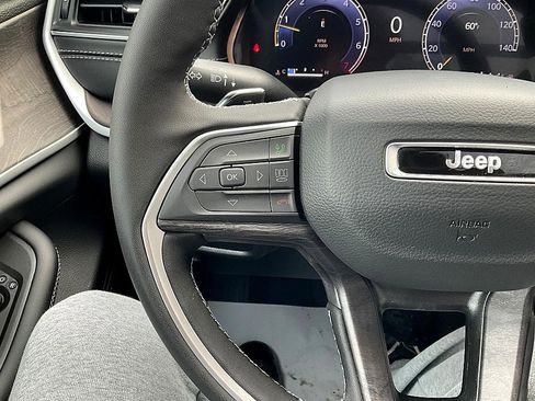 New 2025 Jeep Grand Cherokee L Limited image 22
