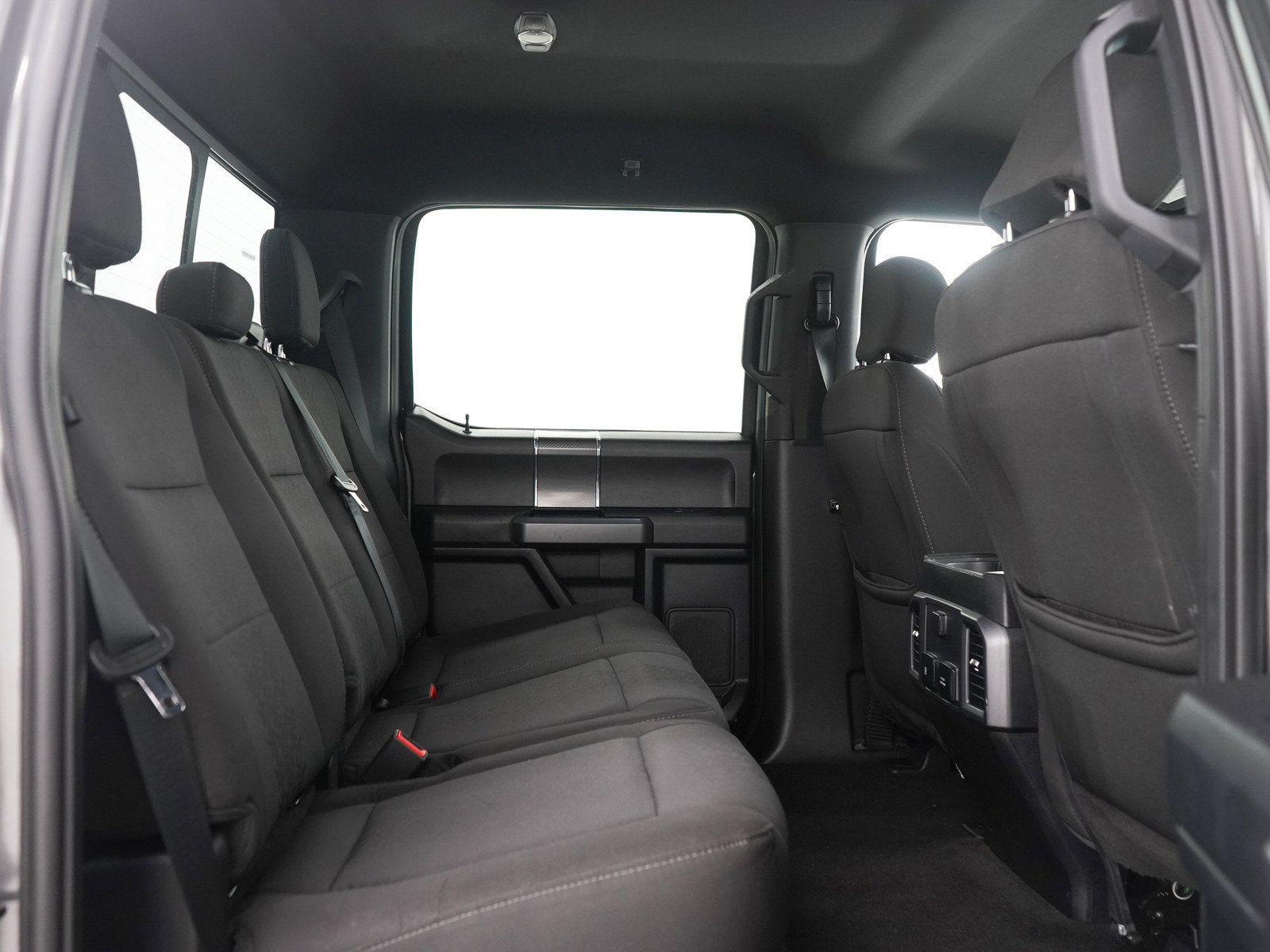 Used 2018 Ford F150 XLT w/ Equipment Group 302A Luxury AWD/4WD image 13