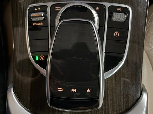 Used 2018 Mercedes-Benz C 300 4MATIC Sedan image 32