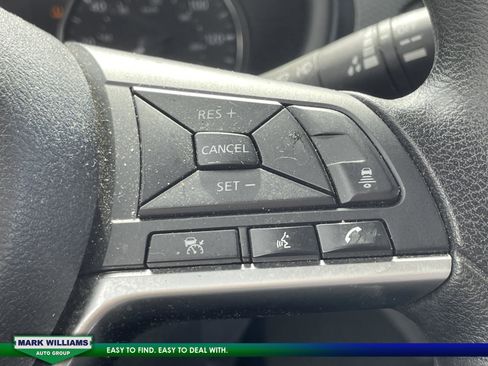 Used 2023 Nissan Kicks SV image 17