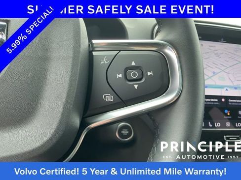 Certified 2024 Volvo XC40 B5 Core AWD/4WD image 24