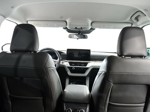 New 2026 Ford Explorer Active AWD/4WD image 17