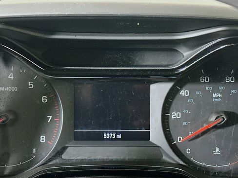 Used 2025 Chevrolet Trax LS w/ LS Convenience Package image 18