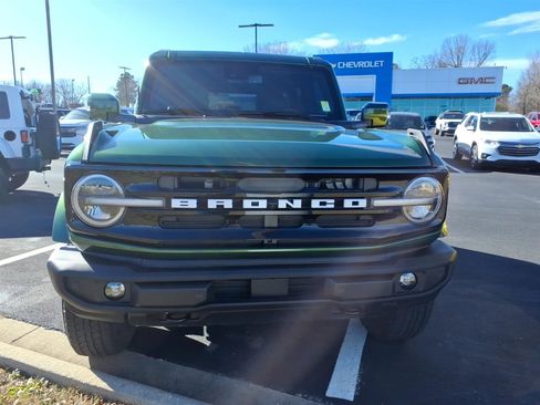 Used 2023 Ford Bronco Outer Banks image 2