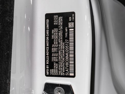 Used 2021 Rolls-Royce Cullinan Black Badge AWD/4WD image 98