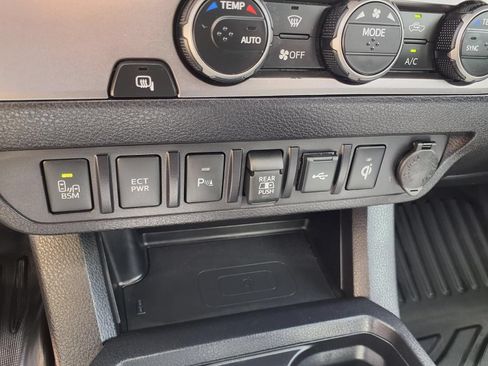 Used 2023 Toyota Tacoma Limited RWD image 15