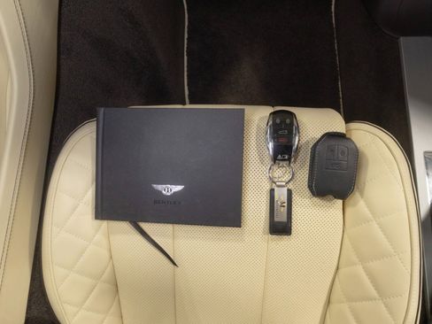 Used 2022 Bentley Continental GT AWD/4WD image 60