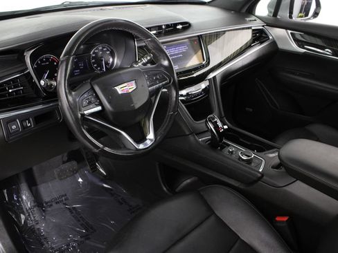 Used 2023 Cadillac XT6 Premium Luxury FWD image 19