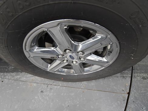 Used 2024 Ford F150 XLT w/ Tow/Haul Package image 9