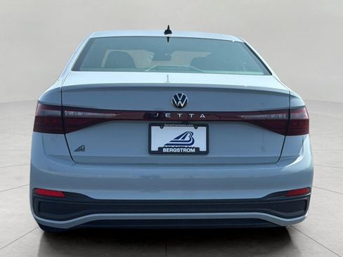 Used 2026 Volkswagen Jetta Sport FWD image 6