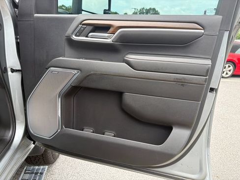 Used 2024 Chevrolet Silverado 3500 High Country w/ High Country Premium Package AWD/4WD image 14