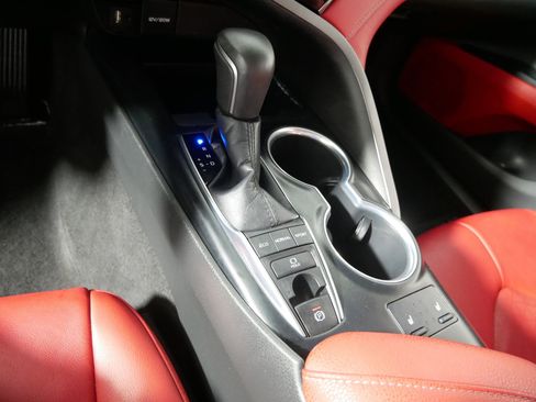 Used 2019 Toyota Camry XSE w/ Driver Assist Package FWD image 24