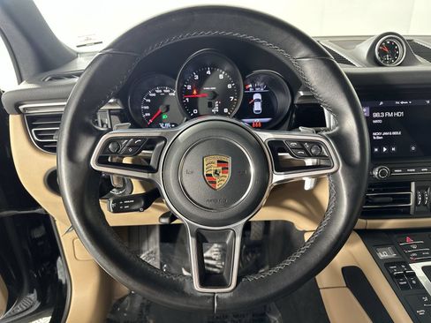 Used 2020 Porsche Macan AWD/4WD image 14