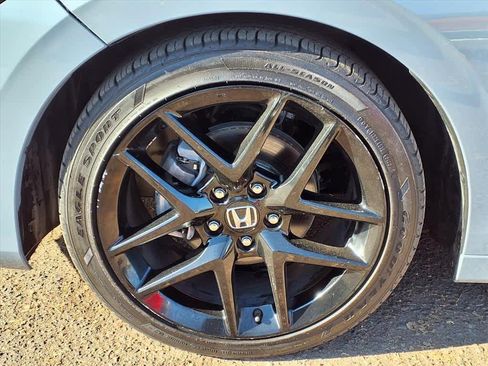 Used 2023 Honda Civic Sport image 8