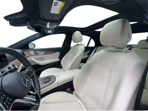 Used 2023 Mercedes-Benz E 350 4MATIC Sedan image 19