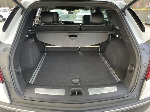 Used 2025 Cadillac XT5 Premium Luxury image 17