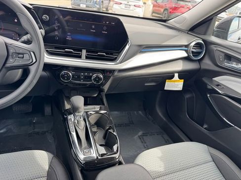 New 2026 Chevrolet Trax LT image 13