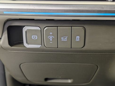 Certified 2025 Hyundai Santa Fe Calligraphy FWD image 14