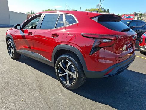 New 2026 Chevrolet Trax RS image 4