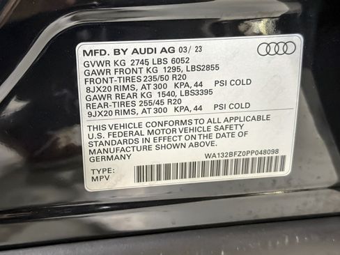 Used 2023 Audi Q4 e-tron Premium Plus w/ Premium Plus AWD/4WD image 28